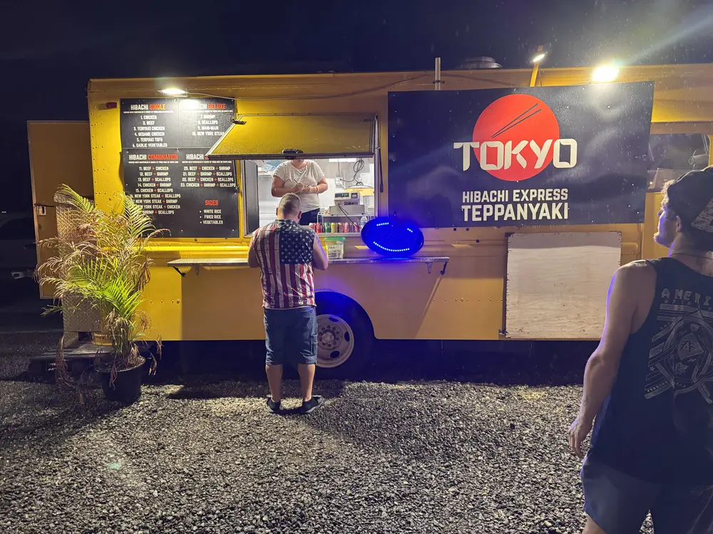 Tokyo Tei Beach Express food truck near Maui Sands